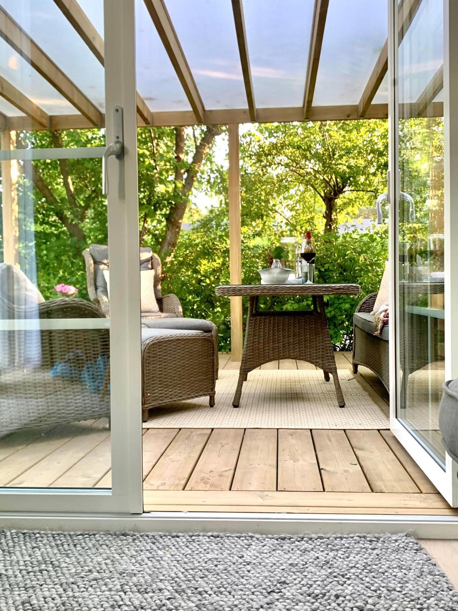 Strandnaera, Pergola, P-Plats I Hoellviken Exterior foto